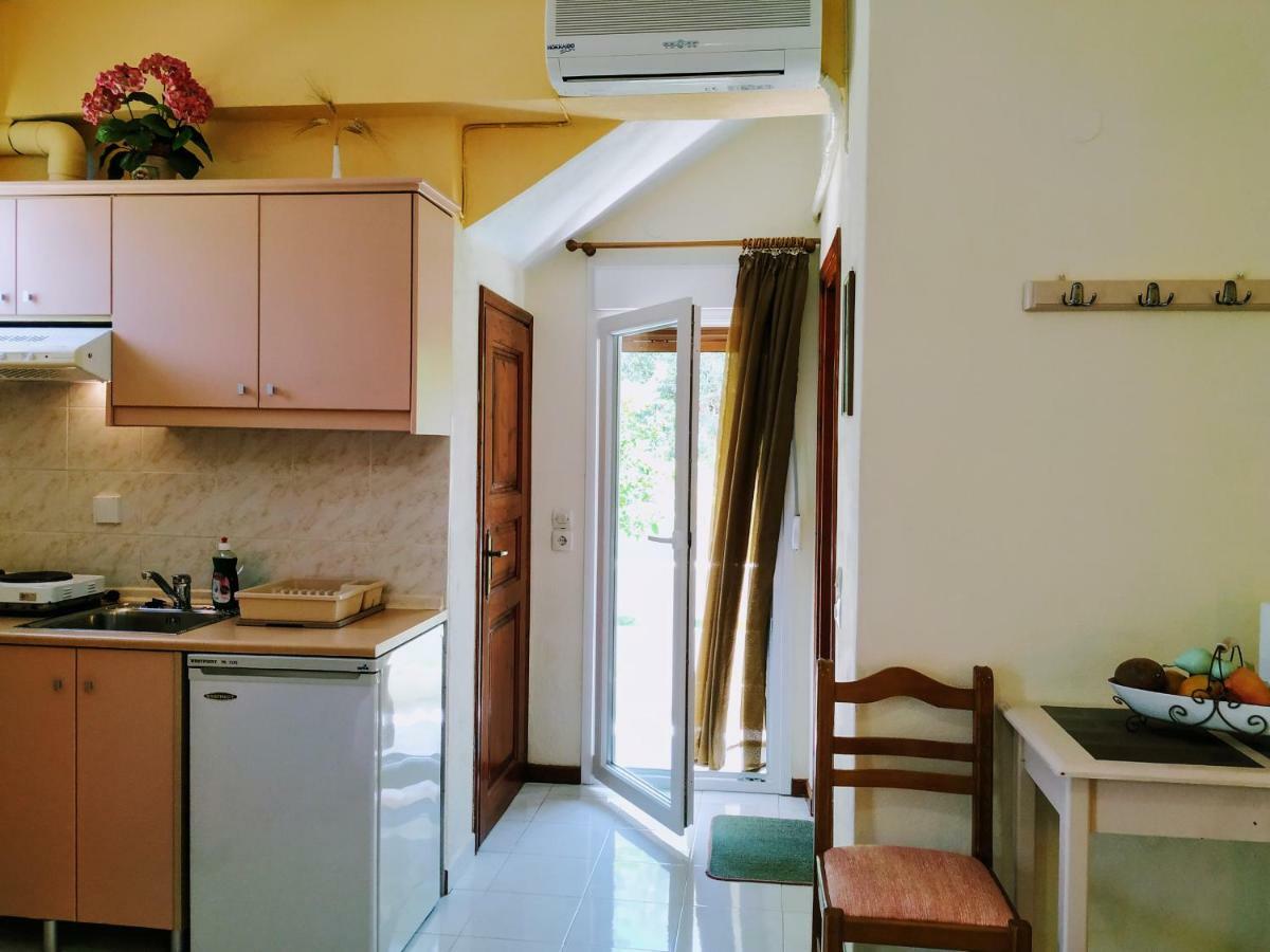 Studios Filippos Скопелос Экстерьер фото